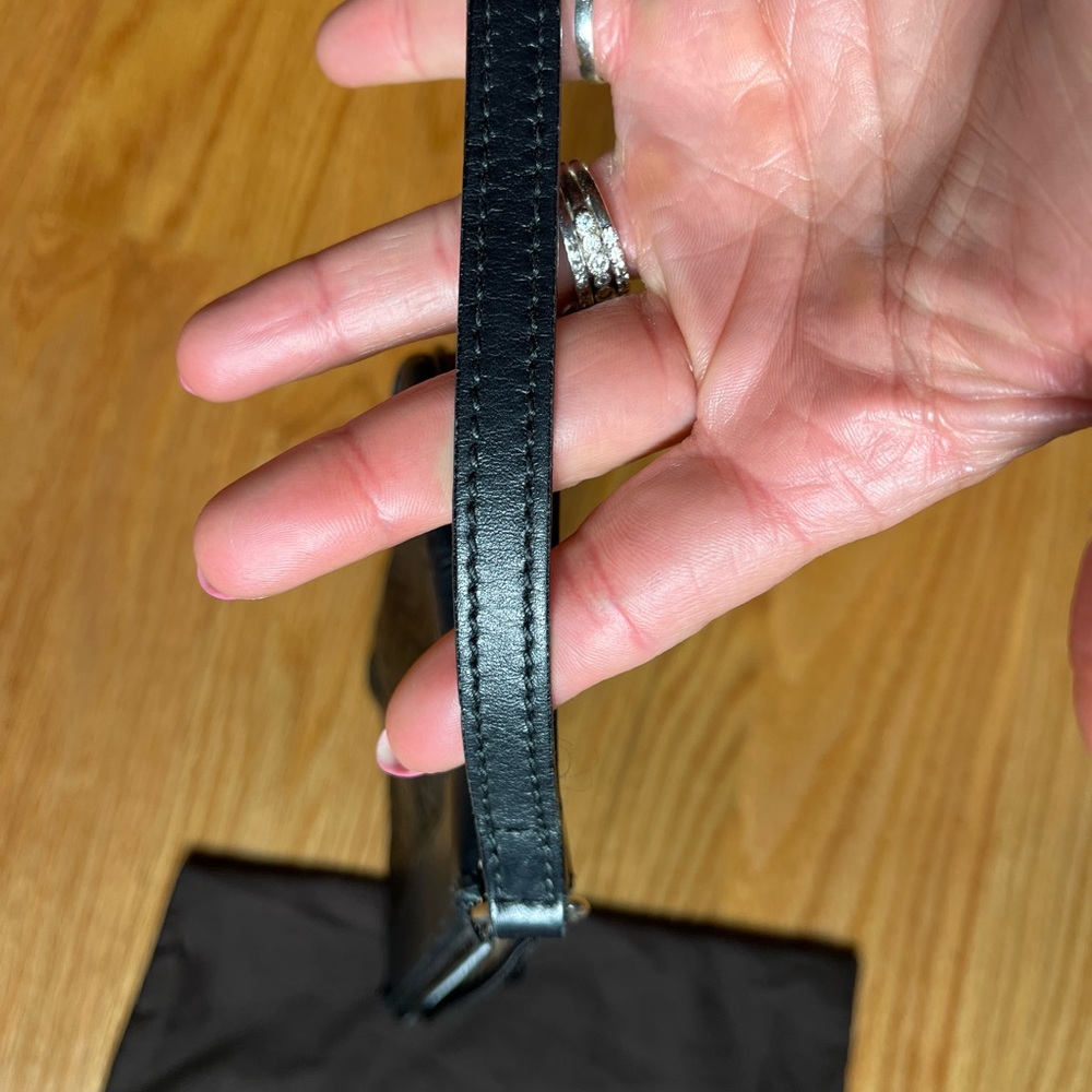 Gucci Vintage Black Wristlet - Picture 7 of 9